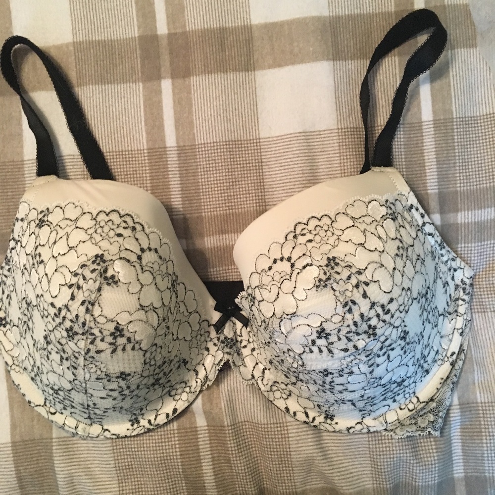 Victoria's Secret white lace bra